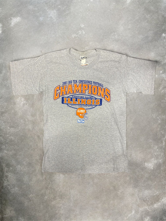 (M) Vintage 2001 University of Illinois Big 10 Basketball Champs Grey T-Shirt