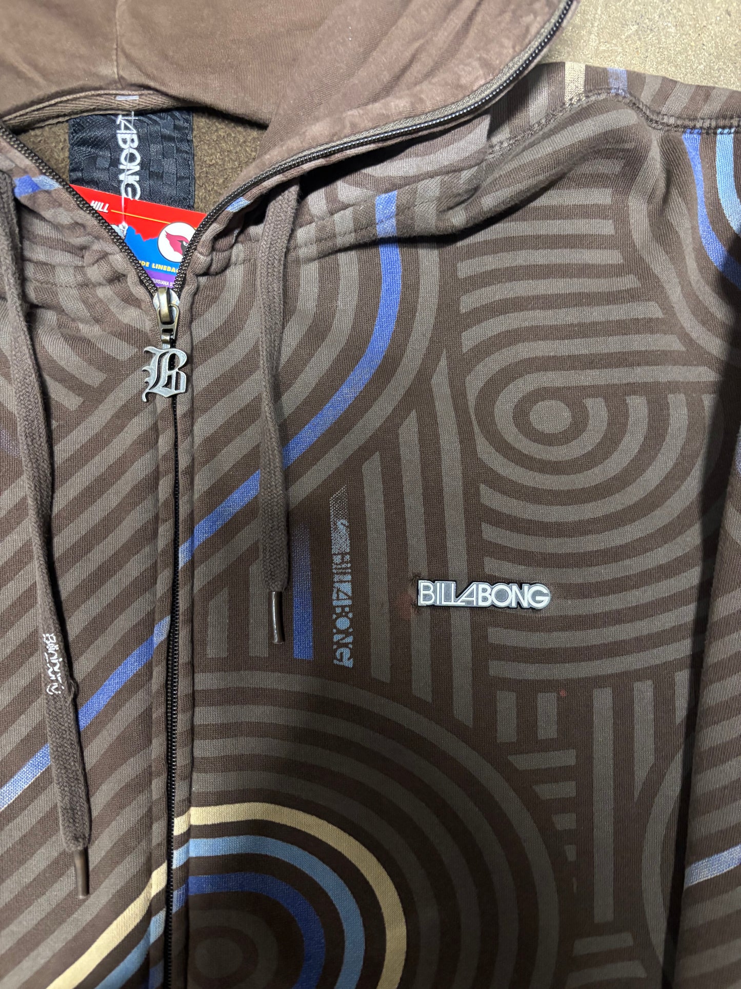 (XL) Vintage Y2K Billabong Muli-Pattern Brown Full Zip Up Hoodie