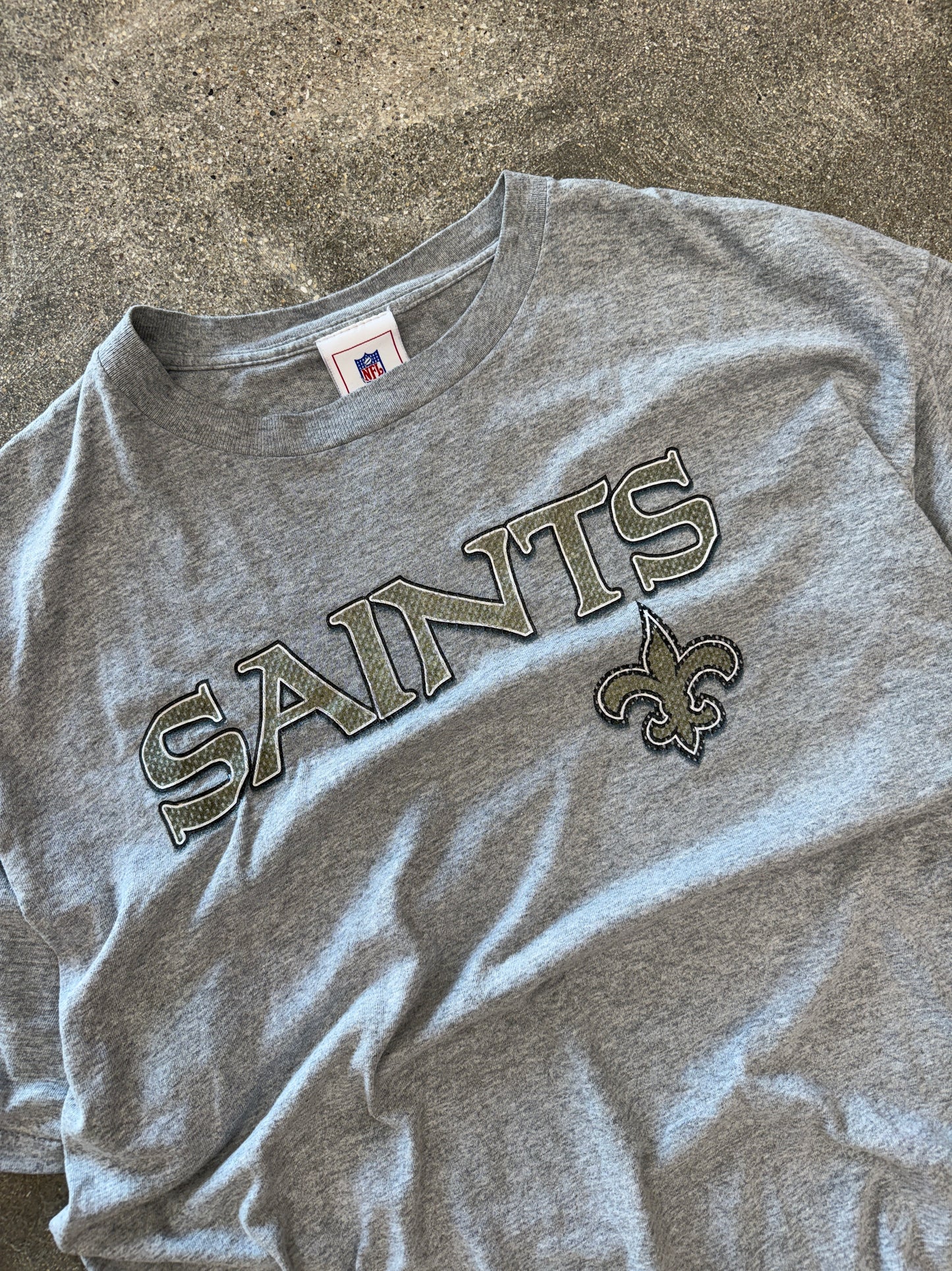 (L) Vintage Saints Shirt